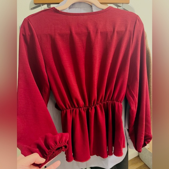 Made in Italy 🇮🇹 Elegant Red Blouse - Picture 2 of 3